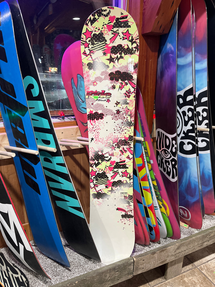 ride blush snowboard 110 137 TFO NXT Black Label Category:Ski>Accessories>Helmets>Womens and progression Pick a Helmet Color:Soft Black and Red
