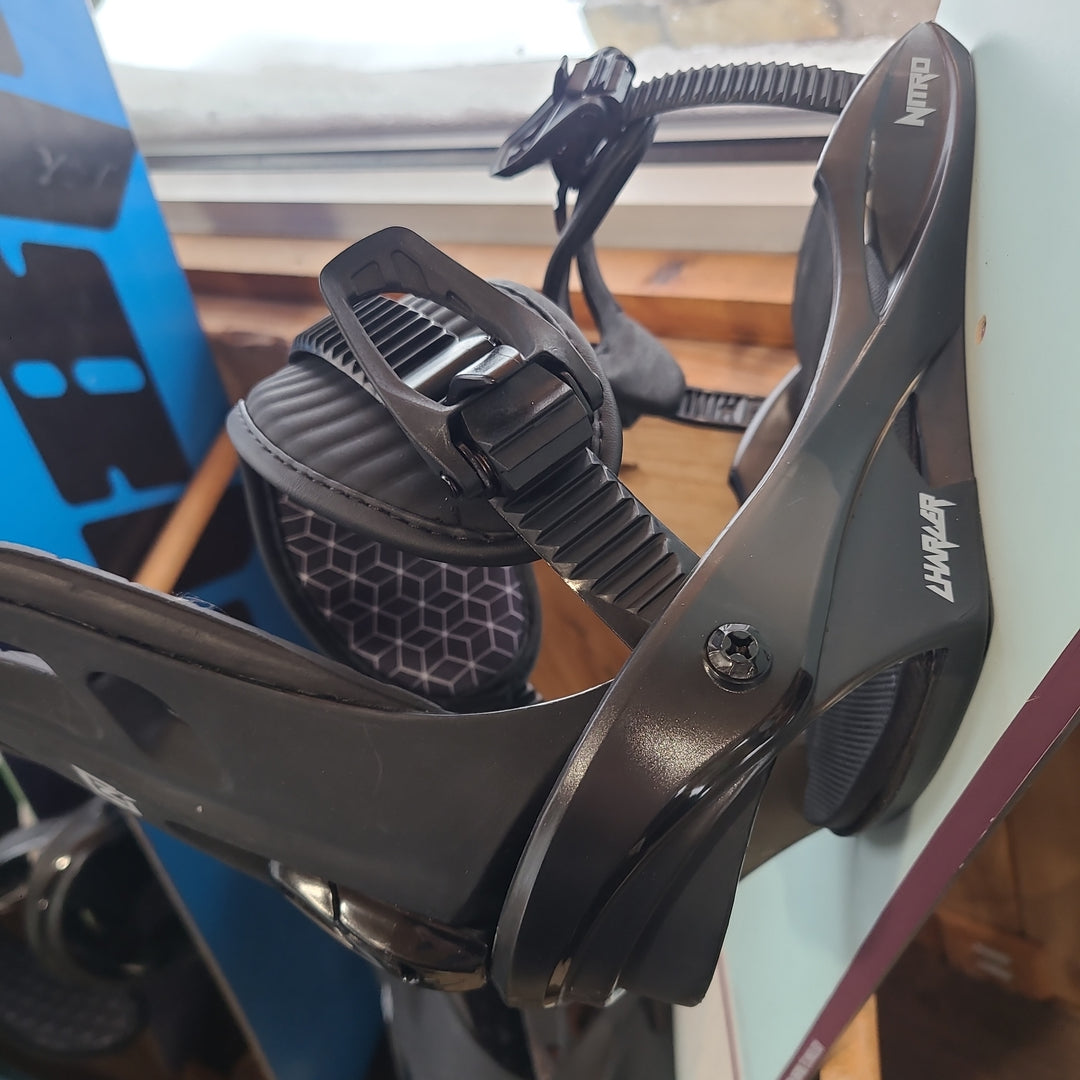 Snowboard Bindings | ExploreVI