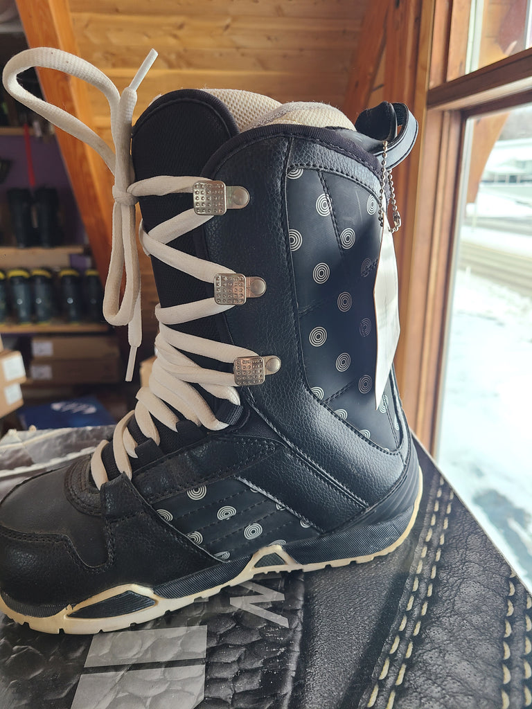 nitro barrage tls snowboard boot white Nitro Barrage Snowboard Boot Womens Size 6.5