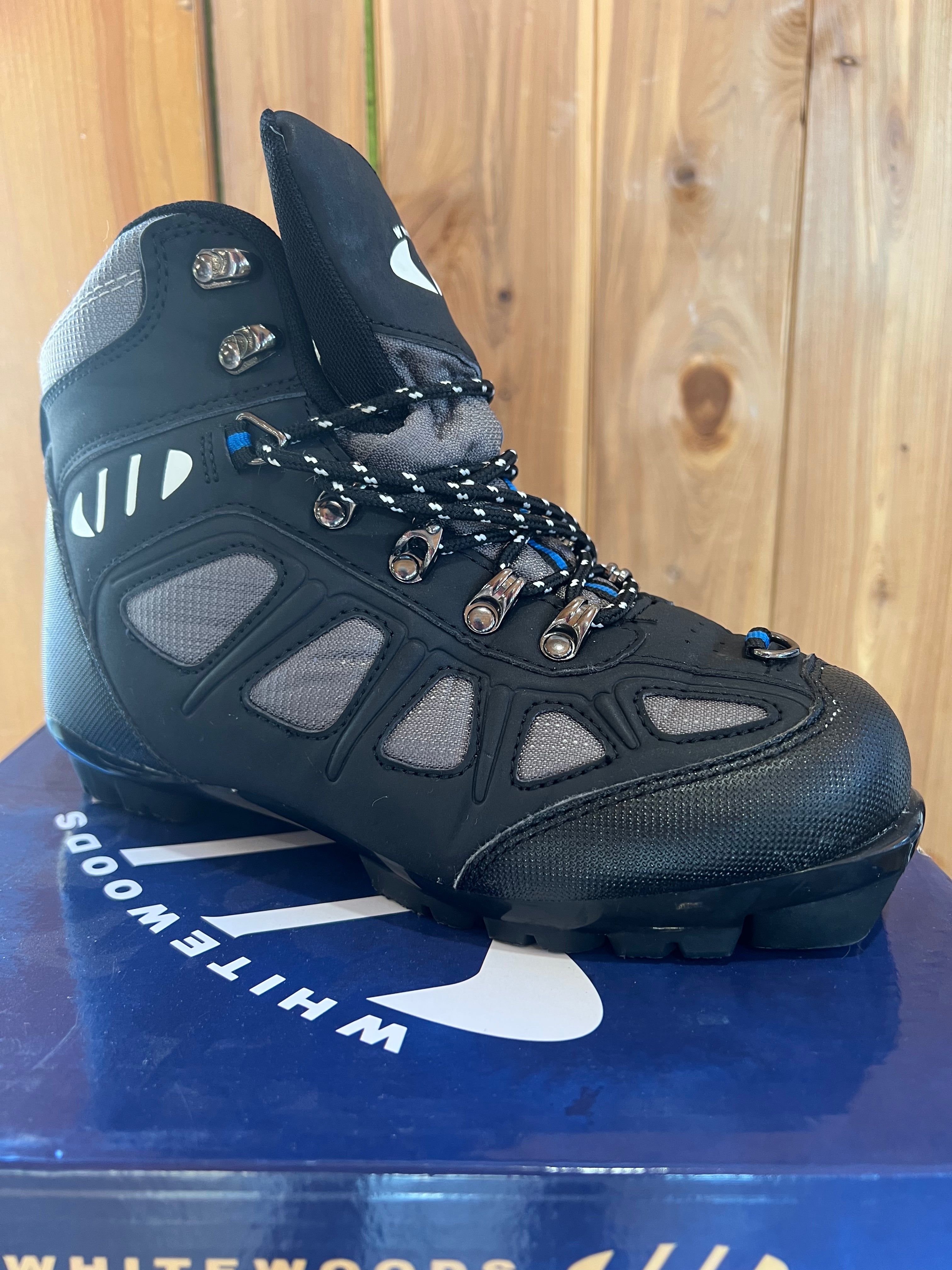 Demo Whitewoods XC 302 NNN Alpine Cross Country Ski Boots | ExploreVI